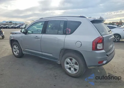 2016 Jeep Compass Latitude z USA, uszkodzony, nr VIN 1C4NJCEA1GD735692